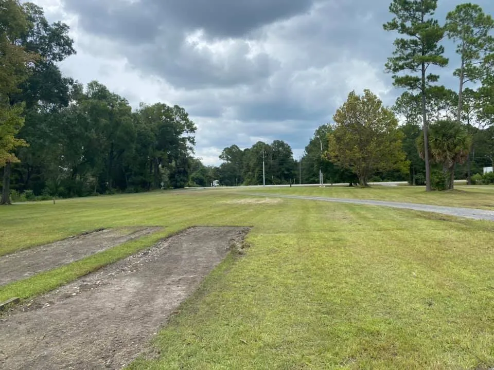 Expert lawn care service for residential properties across Middleburg, FL - Kellar of N FL