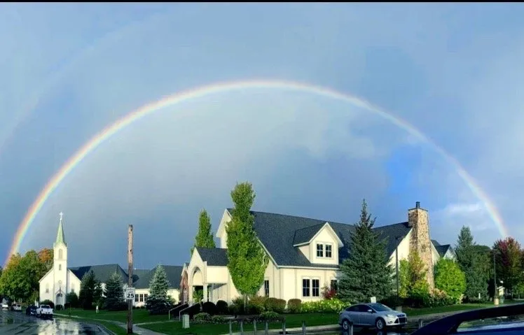 Professional yard maintenance in Harbor Springs, MI by Keller Caretaking