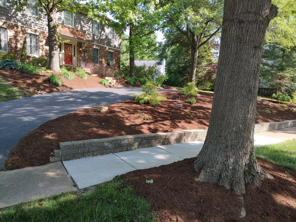 Local residential landscaping experts serving Kirkwood, MO - Keller's Firewood And Mulch