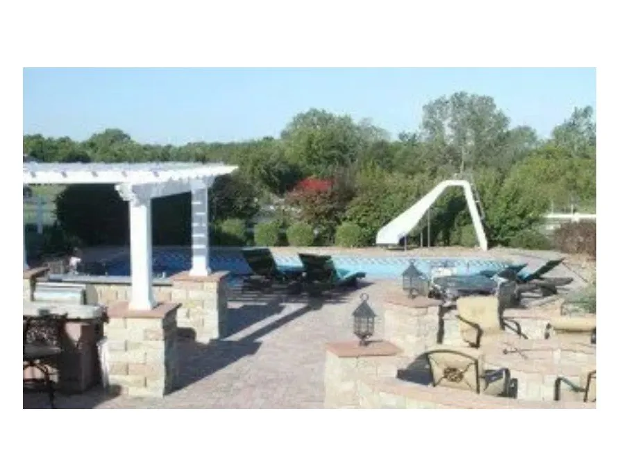 Custom outdoor landscaping for residential properties in Kansas City, MO by Keller's Landscaping