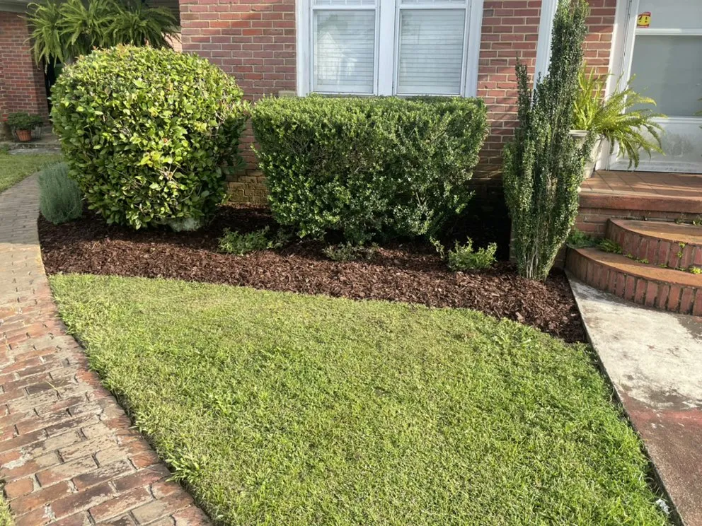 Local lawn care service in Jay, FL by Kelley’s Lawn Service