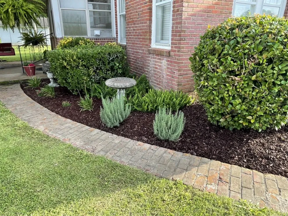 Affordable landscaping services for homes in Jay, FL by Kelley’s Lawn Service