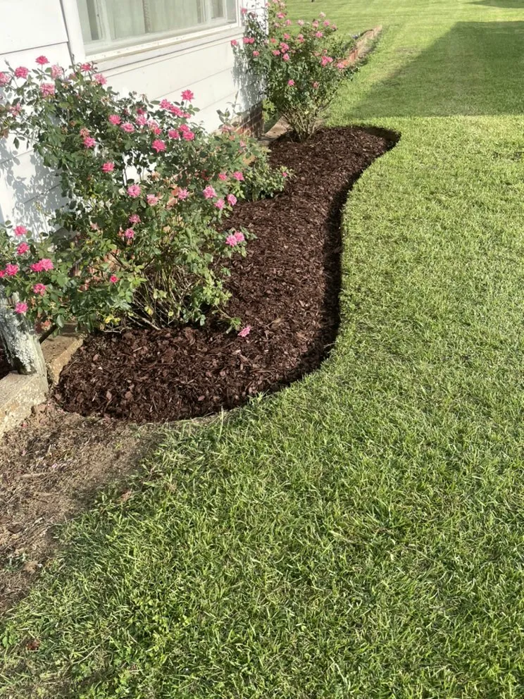Expert landscaping services with custom design in Jay, FL by Kelley’s Lawn Service