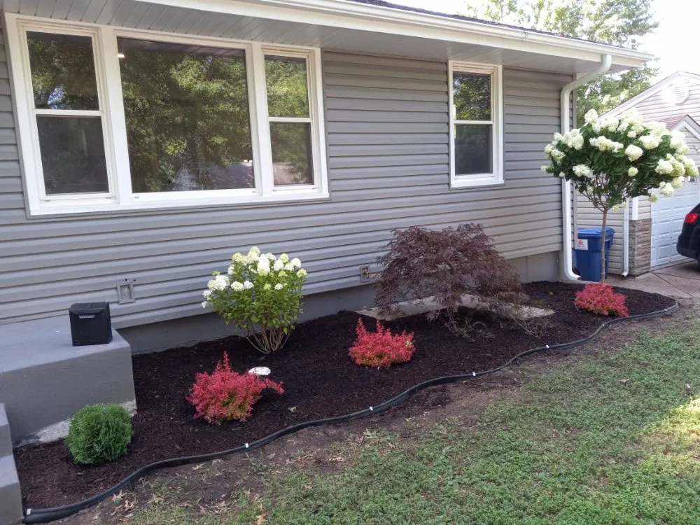 Top-rated outdoor landscaping in Florissant, MO - Kelly Green Landscaping