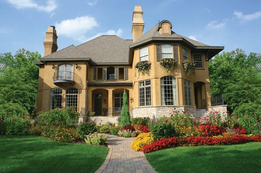 Trusted landscaping services experts serving Burleson, TX - Kelly Green Lawncare