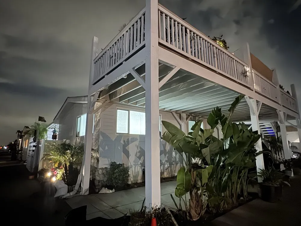 Top-rated lawn mowing service for beautiful yards across Corona Del Mar, CA - Kelly Kohl Construction