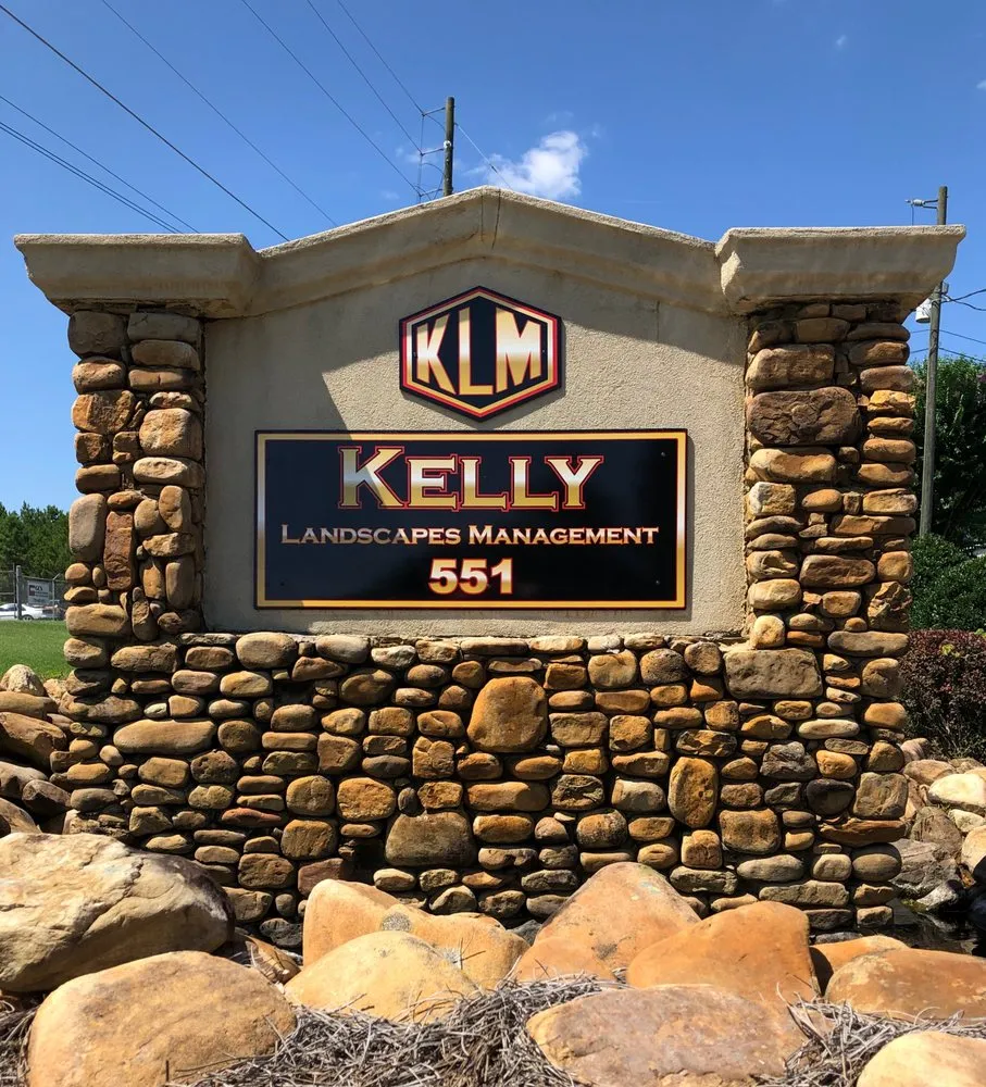 Professional garden landscaping for beautiful yards across Dallas, GA - Kelly Landscapes Management