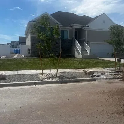 Custom landscape design experts serving Clinton, UT - Kelly PRO Services