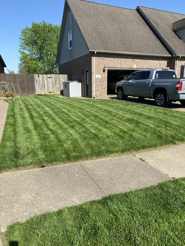 Local outdoor landscaping in Evansville, IN by Kellygreen Lawn Maintenance