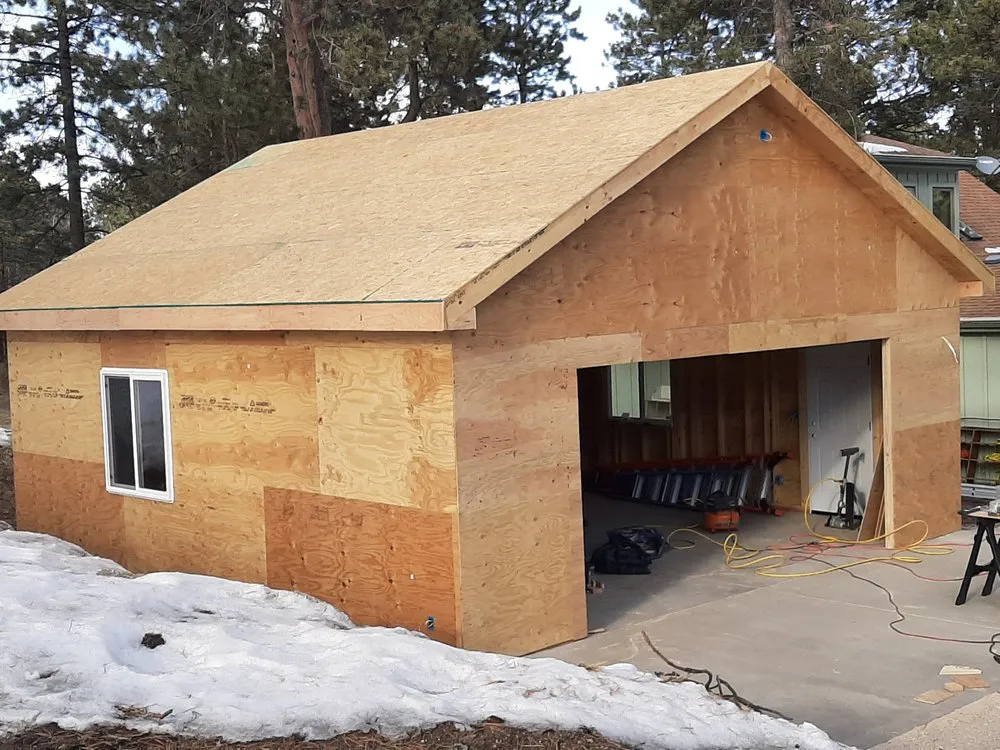 Affordable outdoor landscaping experts serving Lakewood, CO - Kelly's Landscape and Construction