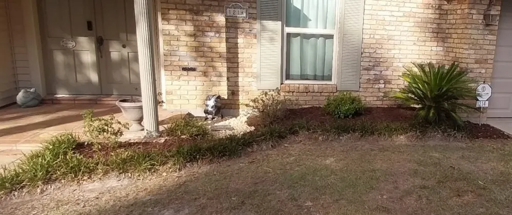 Top-rated yard maintenance for outdoor upgrades in Covington, LA by Kelly's Landscaping