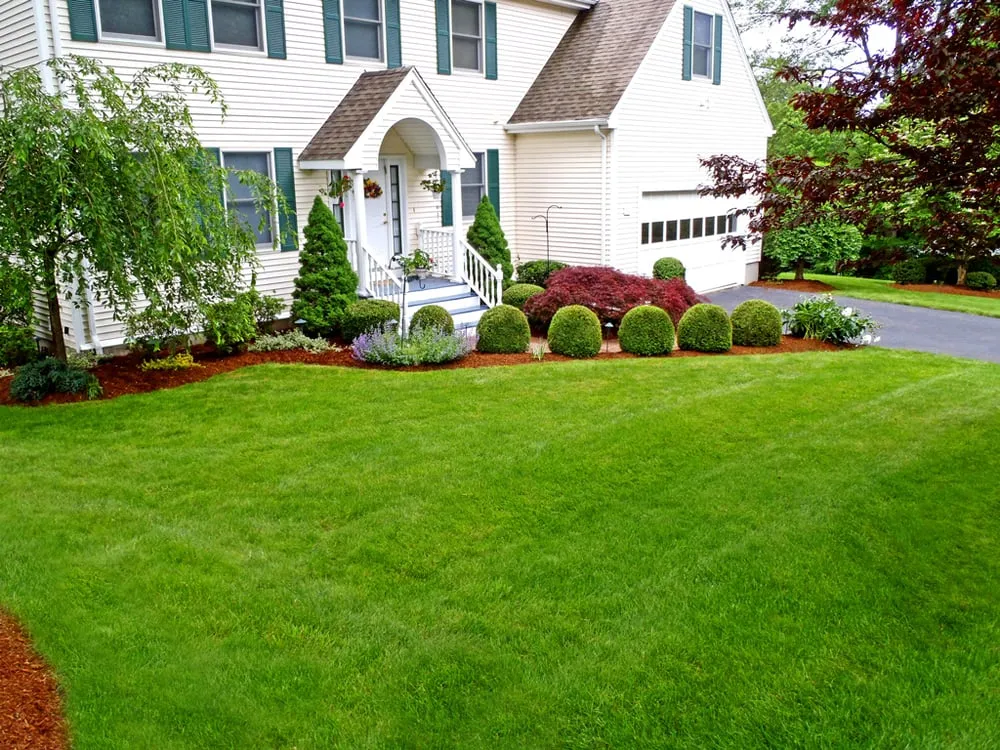 Local lawn mowing service in Milford, CT - Kelly's Landscaping