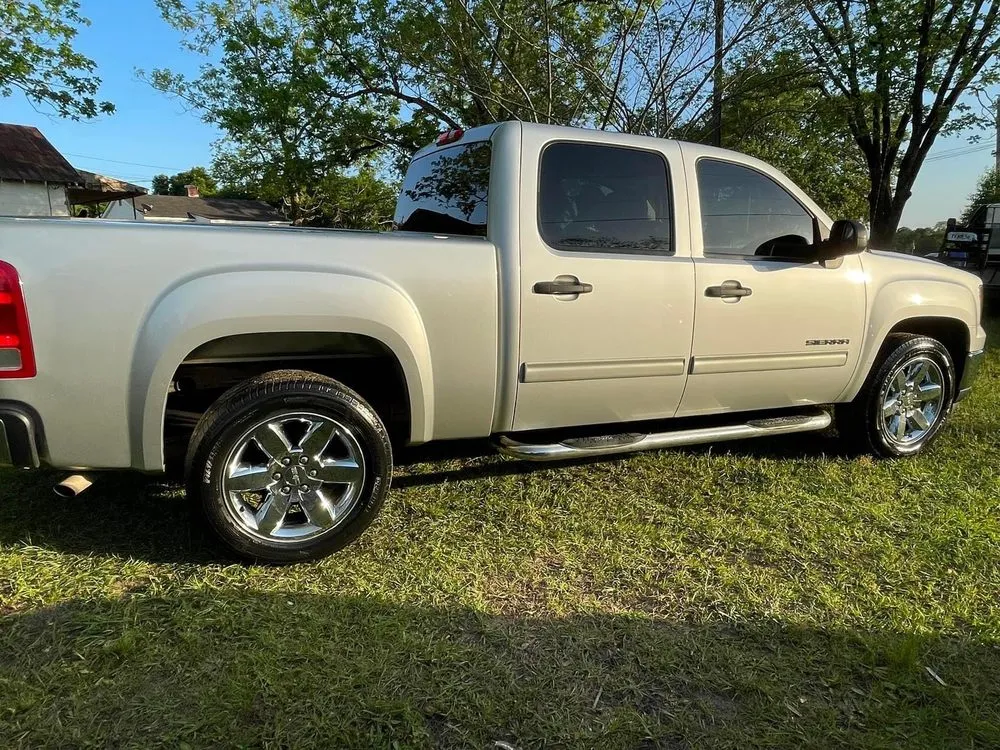 Reliable lawn care service experts serving Uvalda, GA - Kelly’s Lawn & Pressure Washing Services