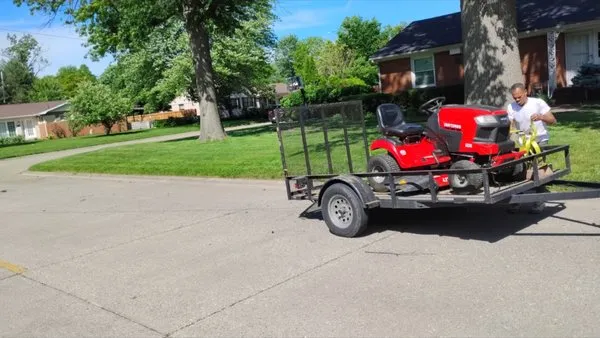 Kelly's Lawn Care Service Logo