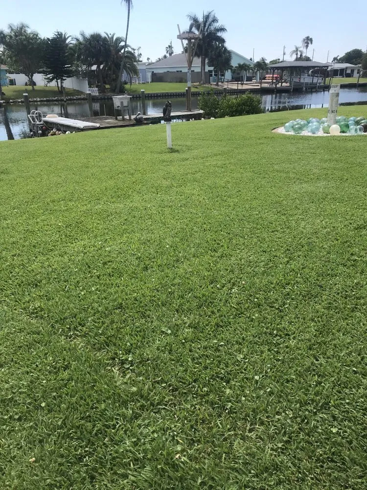 Reliable garden landscaping in Cocoa Beach, FL by Kelly's Lawns