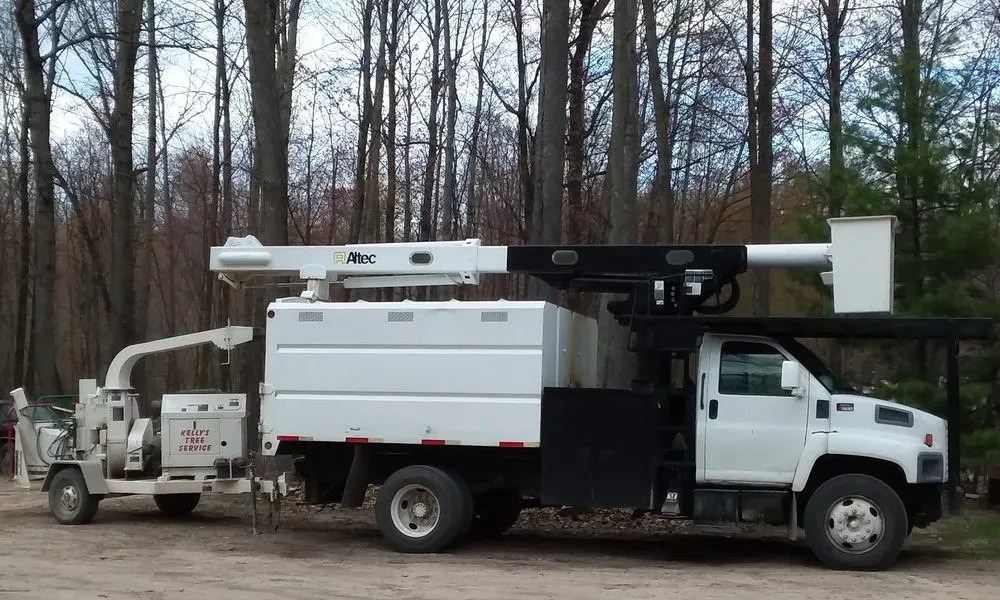 Custom landscaping services experts serving Harrison, MI - Kelly's Tree Service