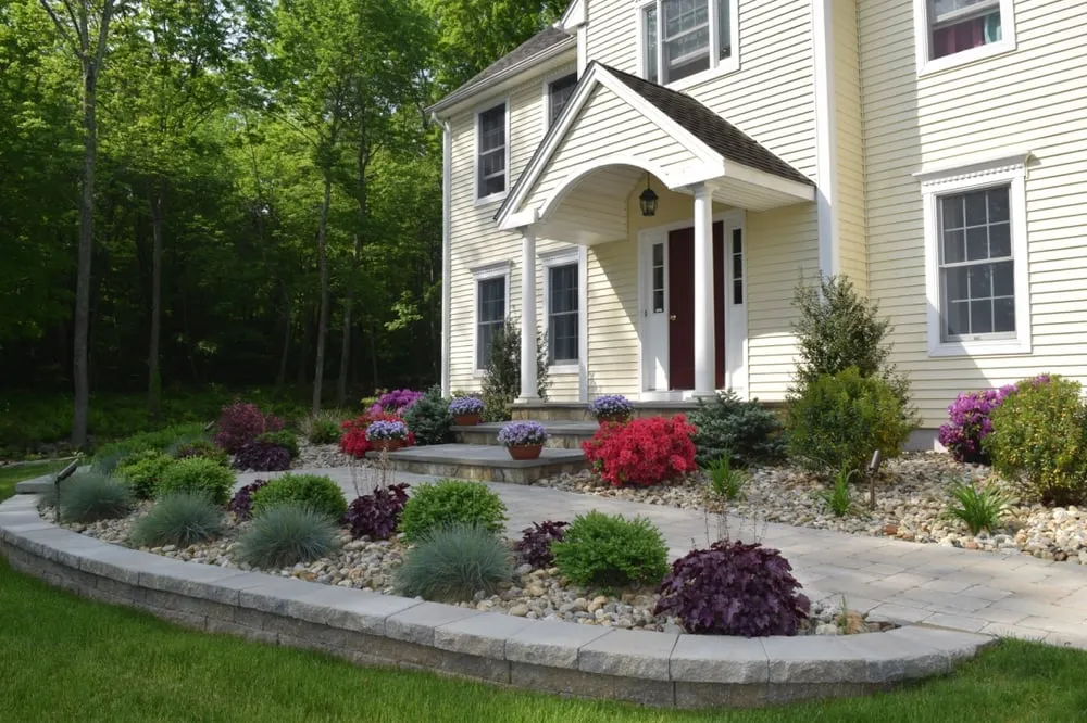 Reliable yard maintenance in Manchester, CT by Kelman Landscape