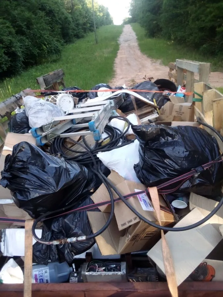 Expert yard maintenance in Valley, AL by Kelo Farm Hauling