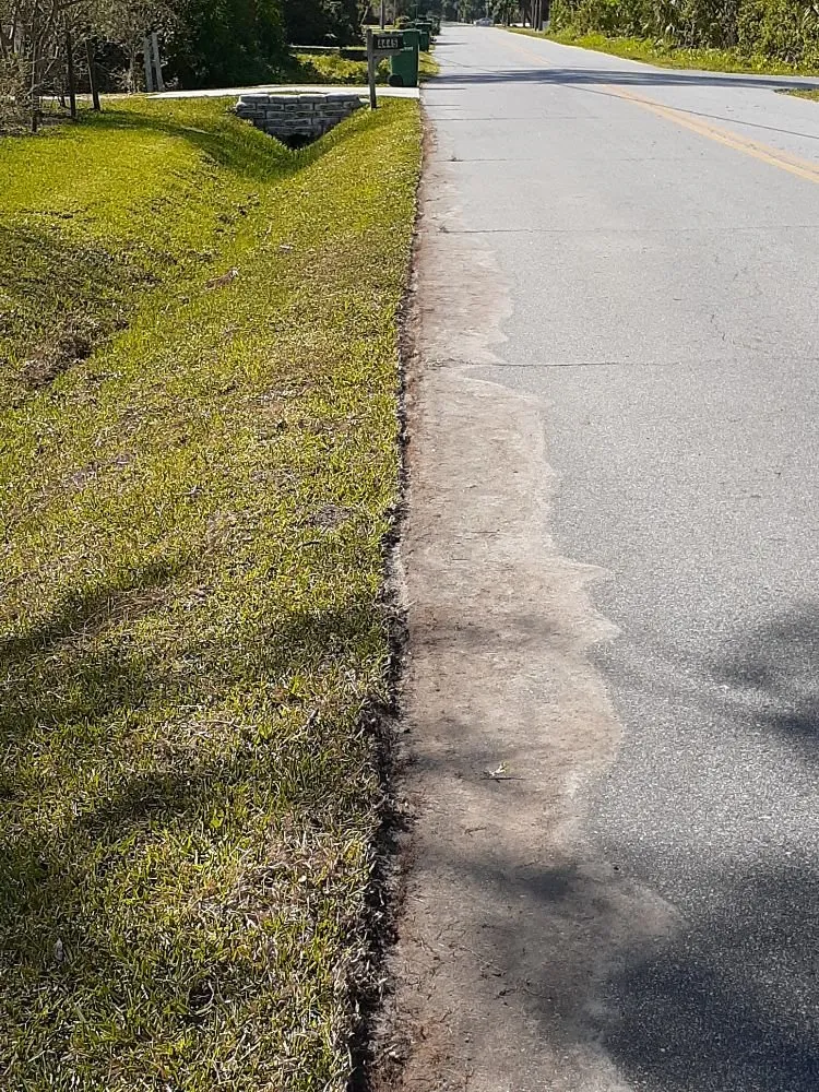 Custom garden landscaping for residential properties in Cocoa, FL by Kelp's Lawn Service