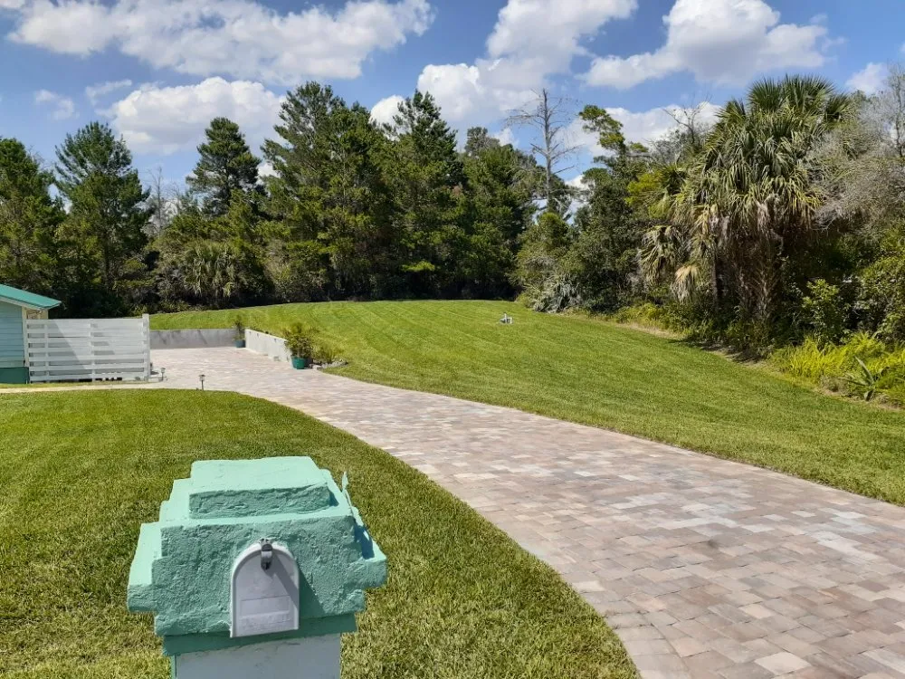 Top-rated yard maintenance for outdoor upgrades across Cocoa, FL - Kelp's Lawn Service