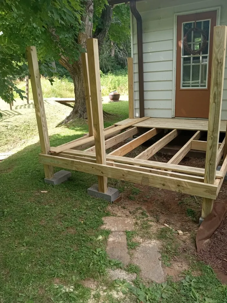 Custom residential landscaping in Spruce Pine, NC - Kel's Outdoor Services and Landscaping