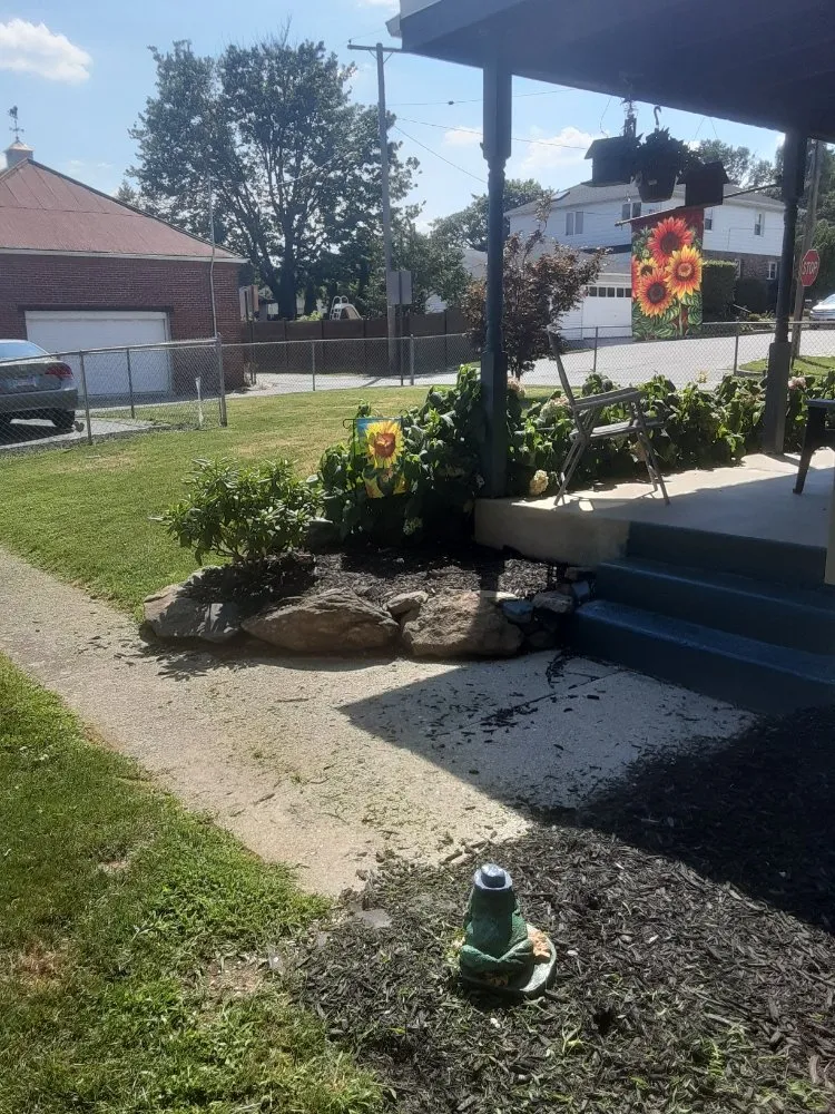 Custom garden landscaping experts serving Hanover, PA - Kelsiees Lawn Care