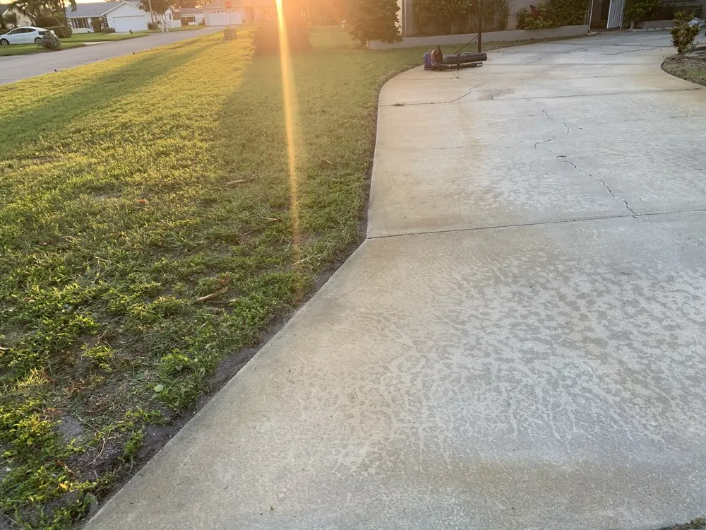 Custom lawn mowing service in Sarasota, FL - Kelvins All Around Lawn Care