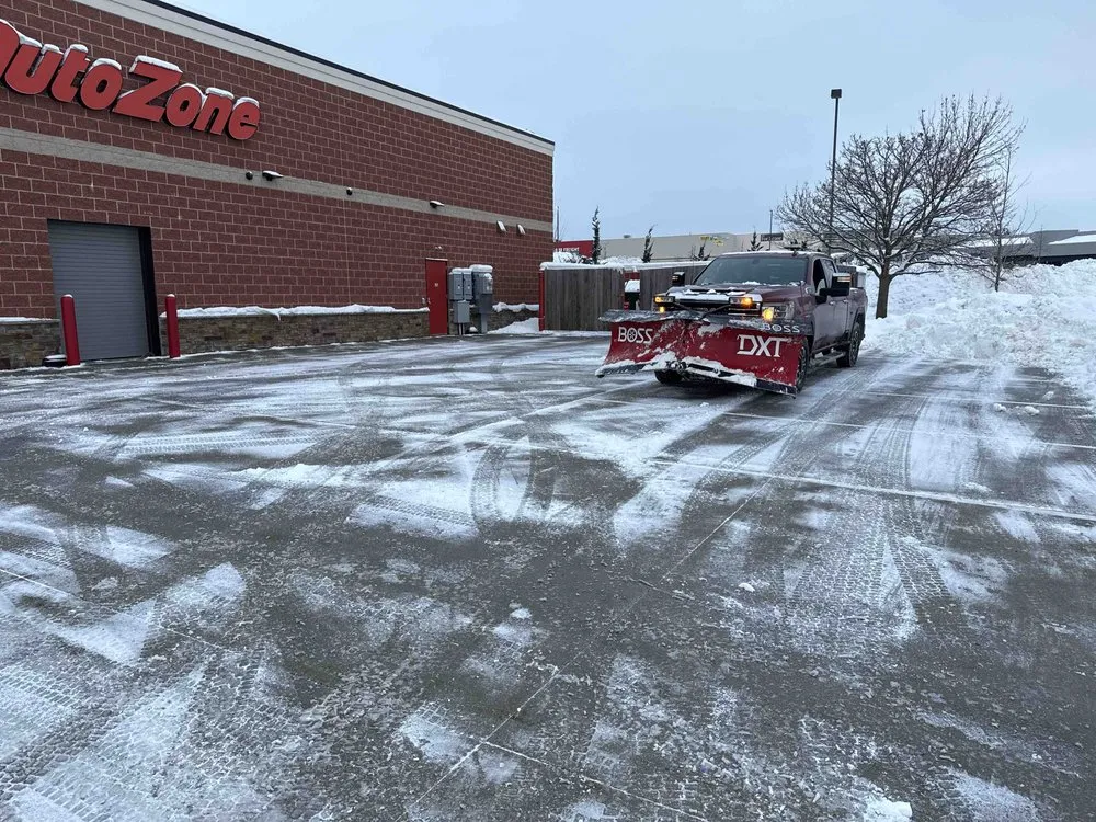 Reliable yard maintenance in Grafton, WI by Kelvin's Landscaping