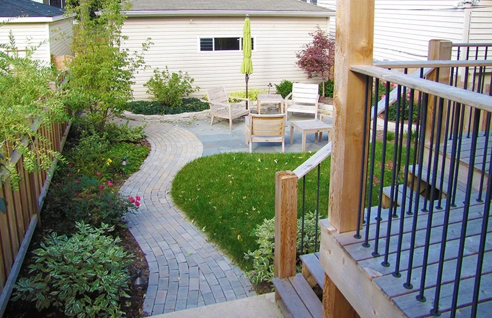 Affordable garden landscaping for year-round maintenance in Chicago, IL by Kemora Landscapes