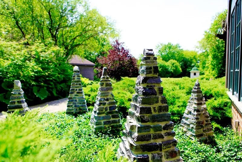 Trusted landscape design for year-round maintenance in Chicago, IL by Kemora Landscapes