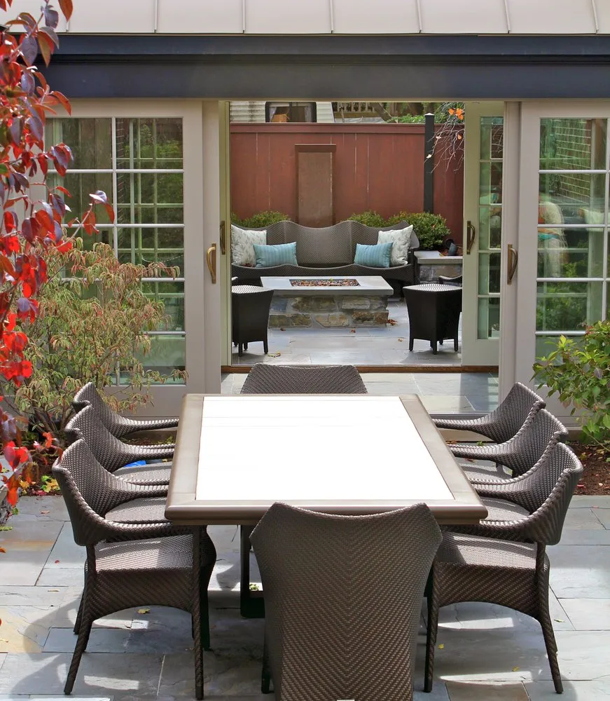 Custom lawn mowing service in Chicago, IL by Kemora Landscapes