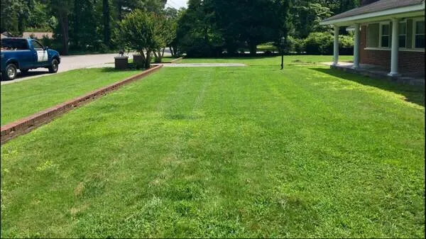 Affordable lawn mowing service experts serving Norfolk, VA - Kempton Lawn Care