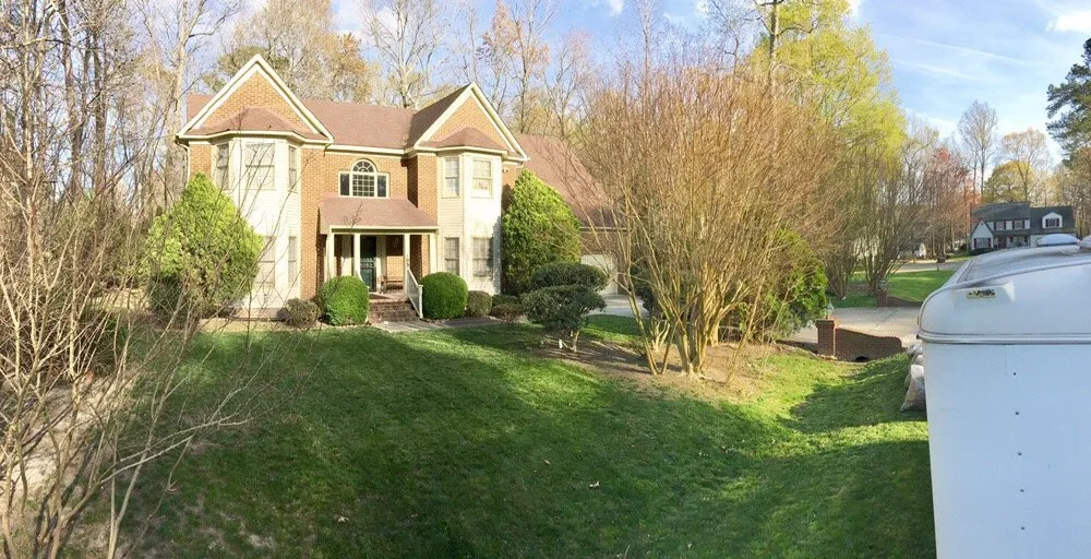 Professional yard maintenance in Norfolk, VA - Kempton Lawn Care