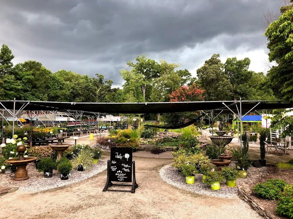 Local garden landscaping in Yorktown, VA - Ken Matthews Garden Center