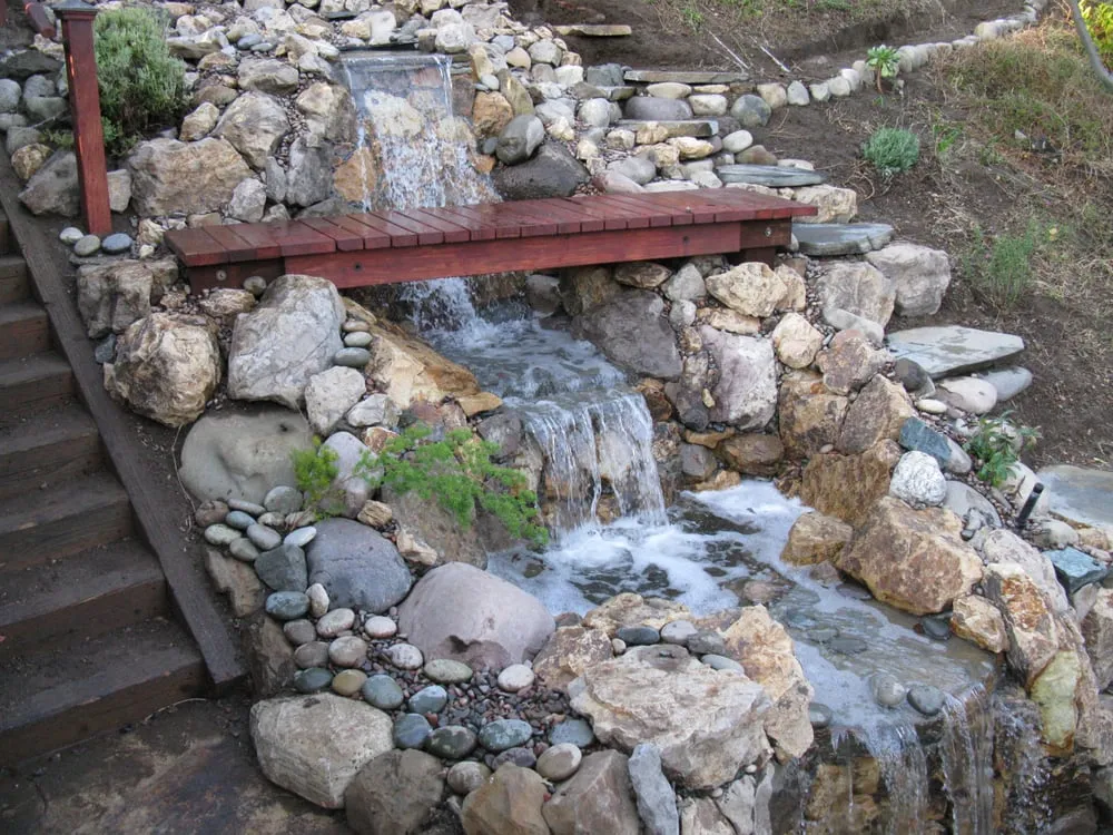 Professional garden landscaping in Simi Valley, CA by Kenco Landscape