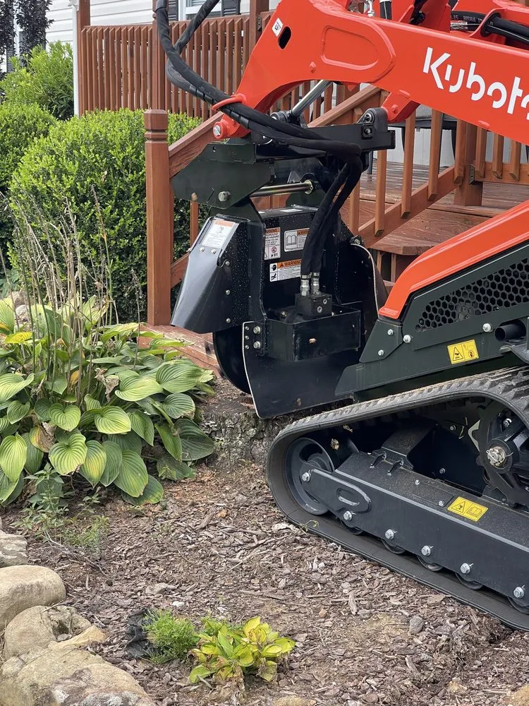 Custom lawn mowing service experts serving Soddy-Daisy, TN - Kendall’s Landscape Solutions