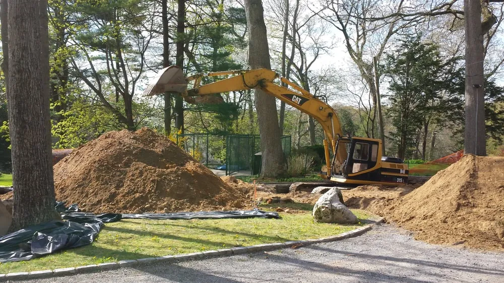 Top-rated lawn care service for beautiful yards in Yaphank, NY by Kennedy Contracting