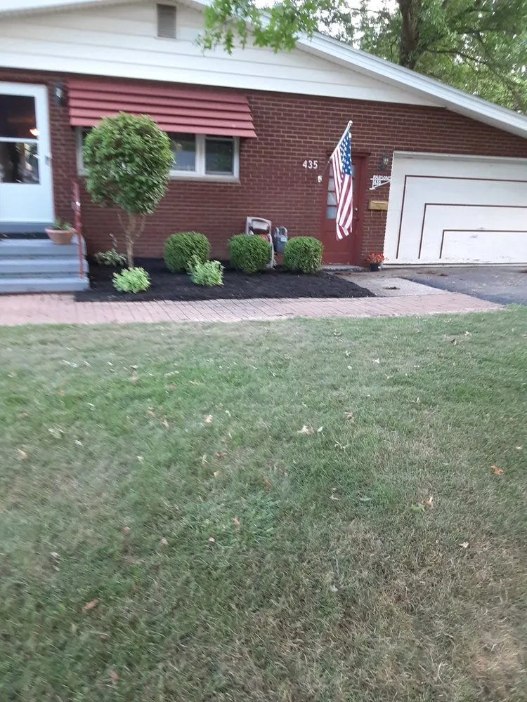 Affordable yard cleanup service for year-round maintenance across Girard, OH - Kennedy Landscaping & Lawn Care