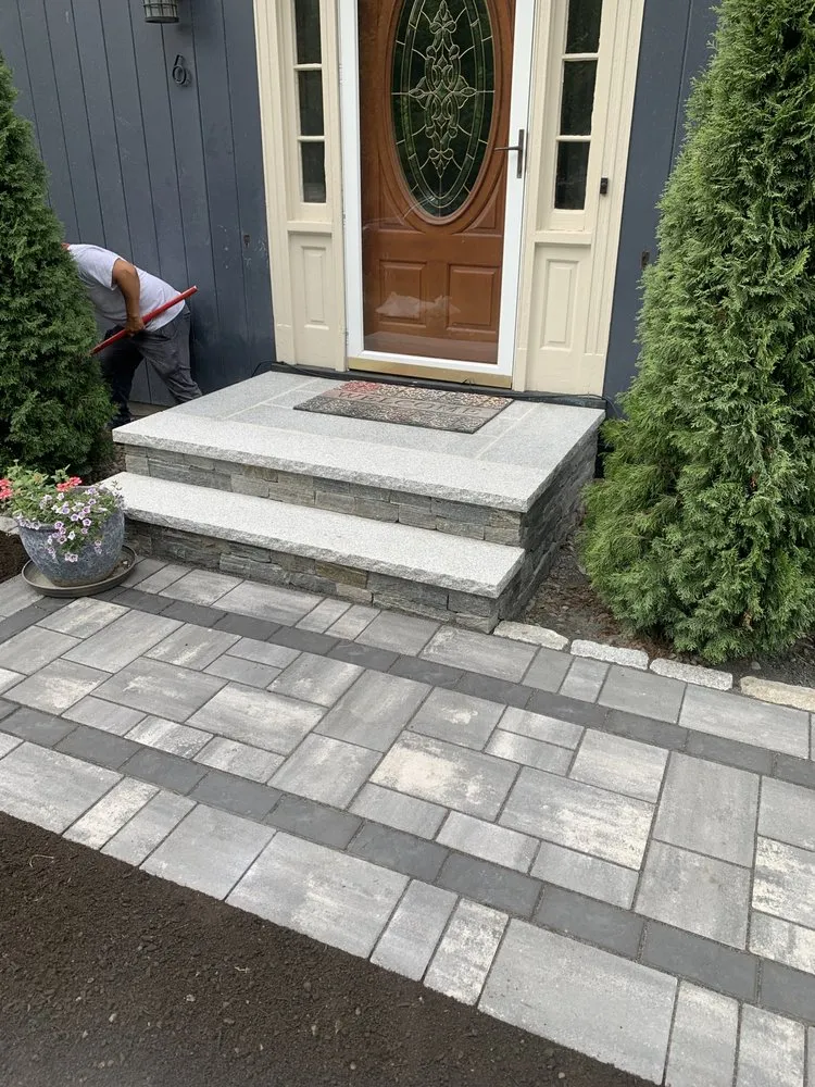 Professional lawn care service with custom design in Tewksbury, MA by Kennedy Landscaping