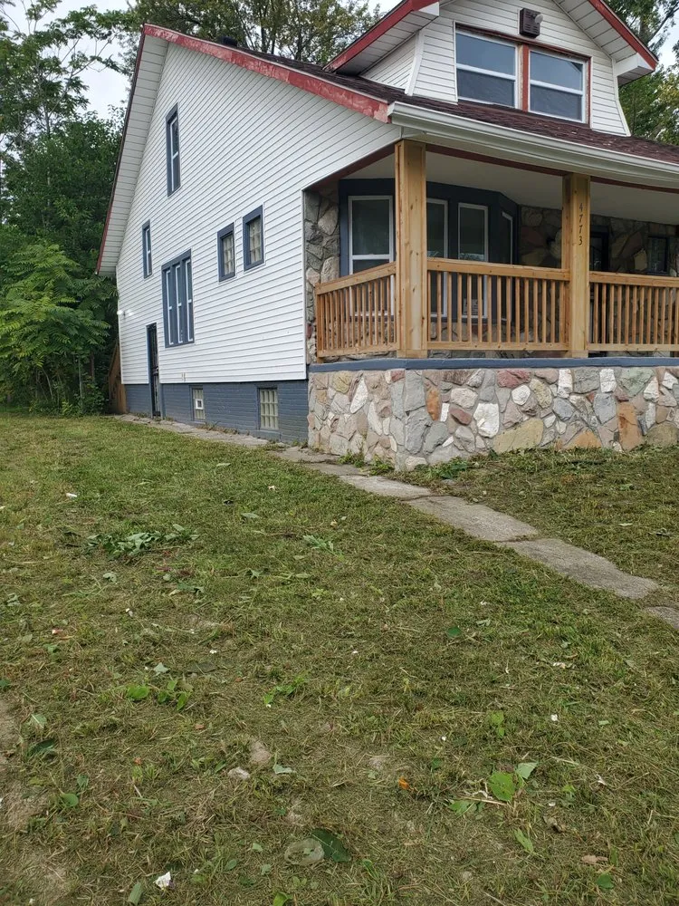 Custom landscaping services for residential properties in Detroit, MI by Kennedy's Landscapeing