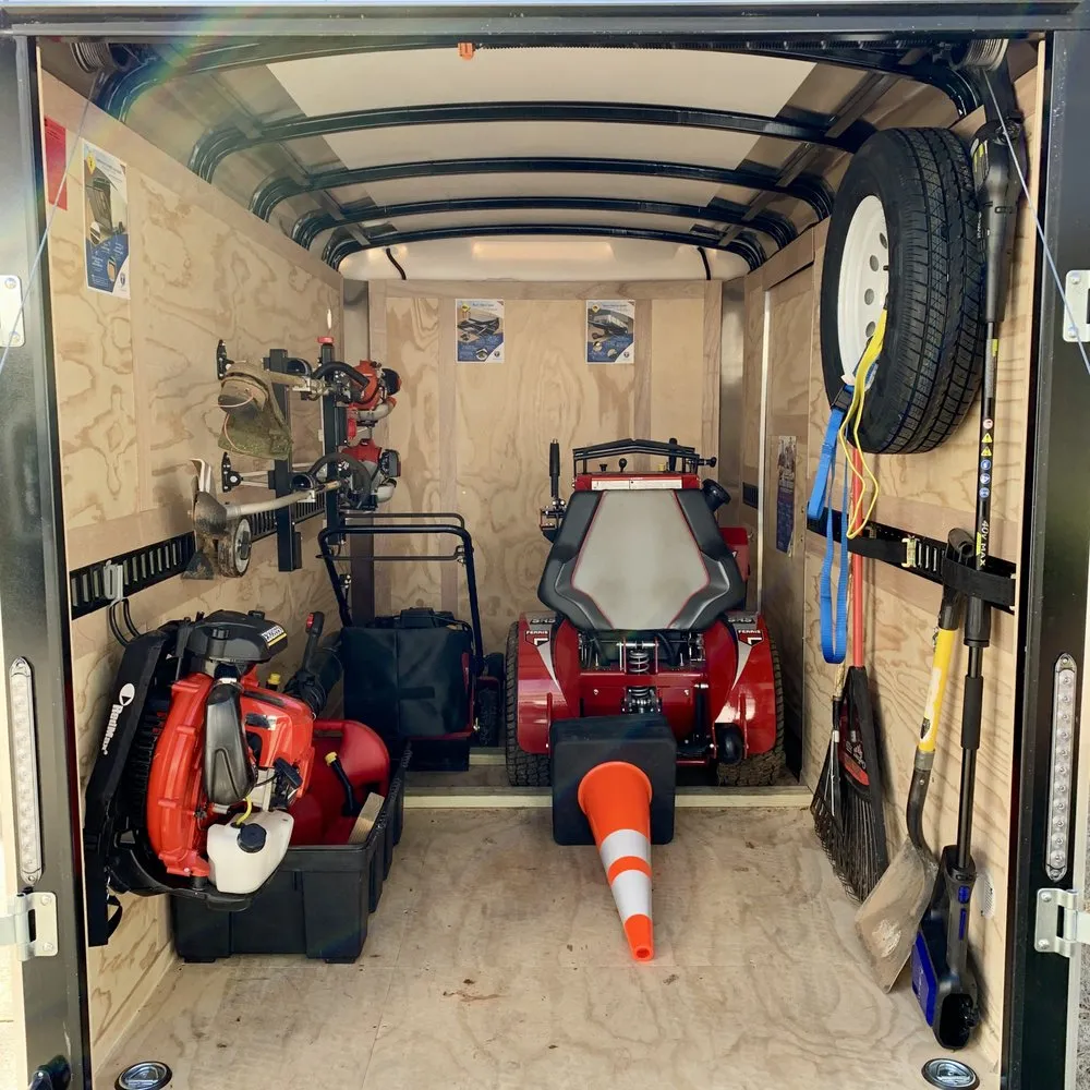 Reliable lawn mowing service in Kennesaw, GA by Kennesaw Lawns