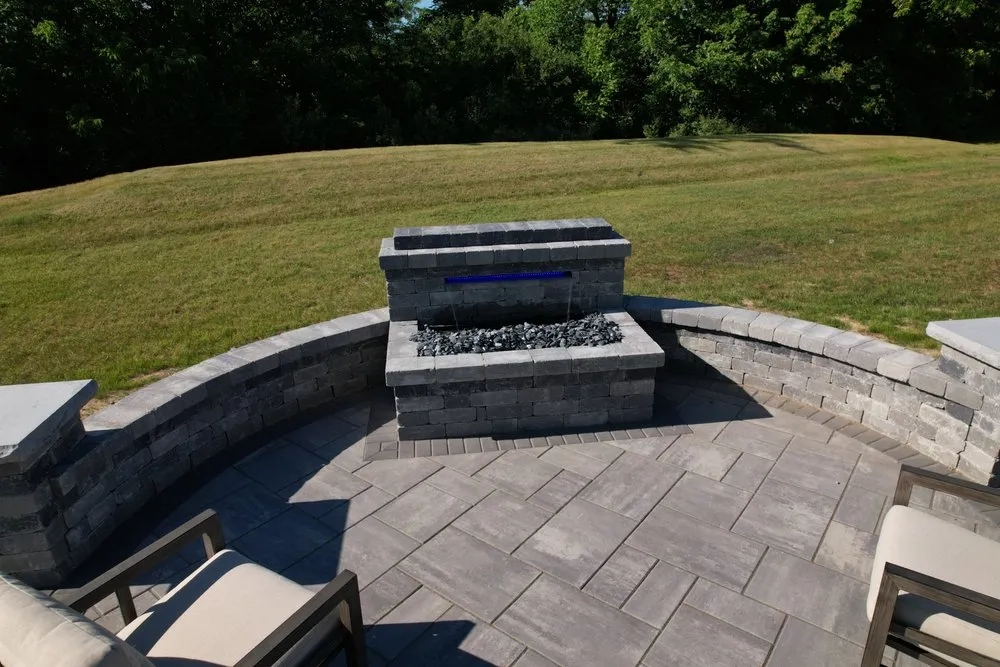 Expert yard maintenance in Shelby Township, MI - Kenney Landscaping