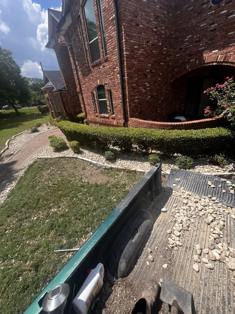 Reliable landscaping services experts serving DeSoto, TX - Kenn’s Plumbing & Handyman Services