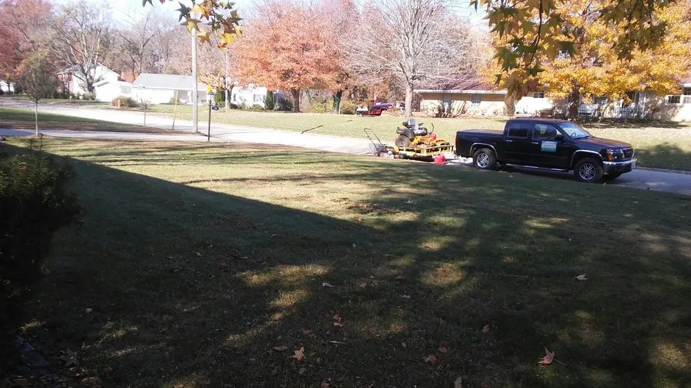 Custom outdoor landscaping experts serving Decatur, IL - Kenny Williams Lawn Services