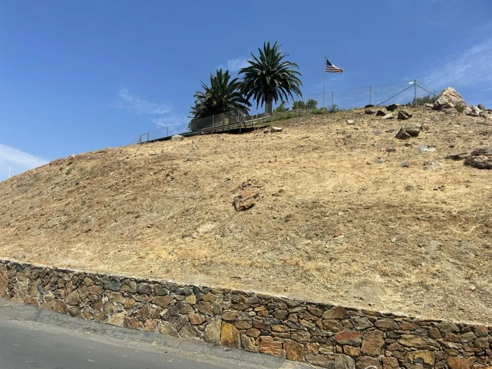 Reliable residential landscaping experts serving San Diego, CA - Kennys Handy