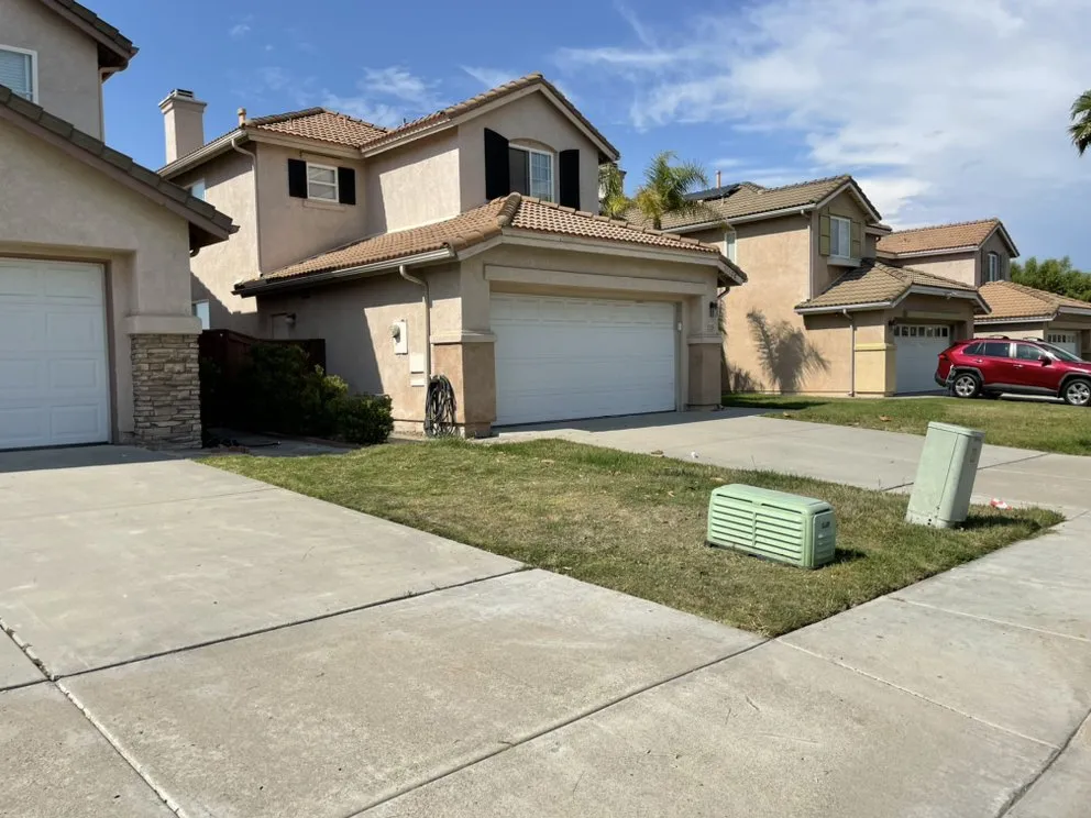 Affordable outdoor landscaping in San Diego, CA - Kennys Handy