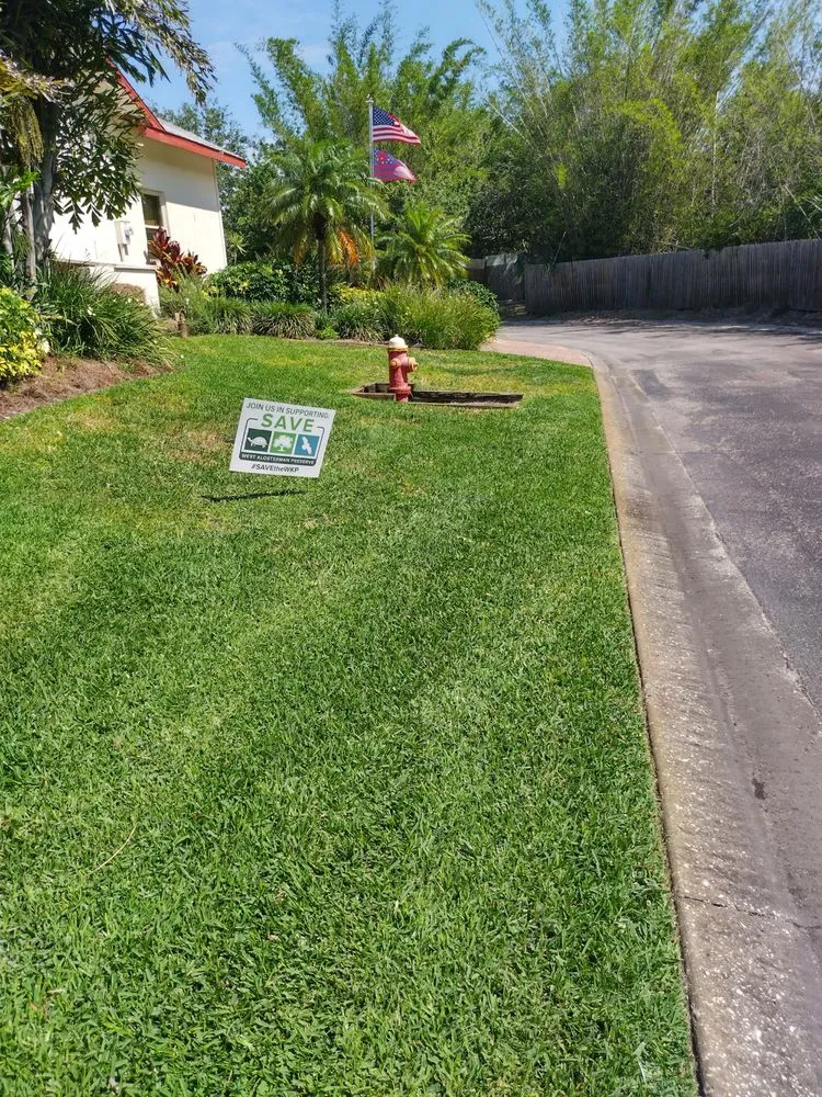 Local residential landscaping experts serving New Port Richey, FL - Kenny's lawn and tree service