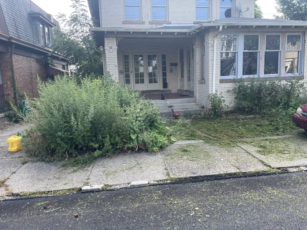 Trusted lawn care service for beautiful yards in Pittsburgh, PA by Kennys Lawn Care