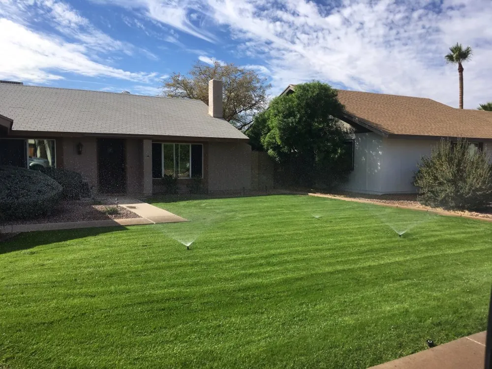 Affordable lawn mowing service near you in Phoenix, AZ by Kenny's Lawn Service