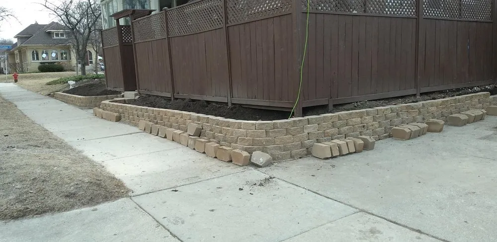 Trusted yard cleanup service in Menomonee Falls, WI - Ken's 4 Season Group